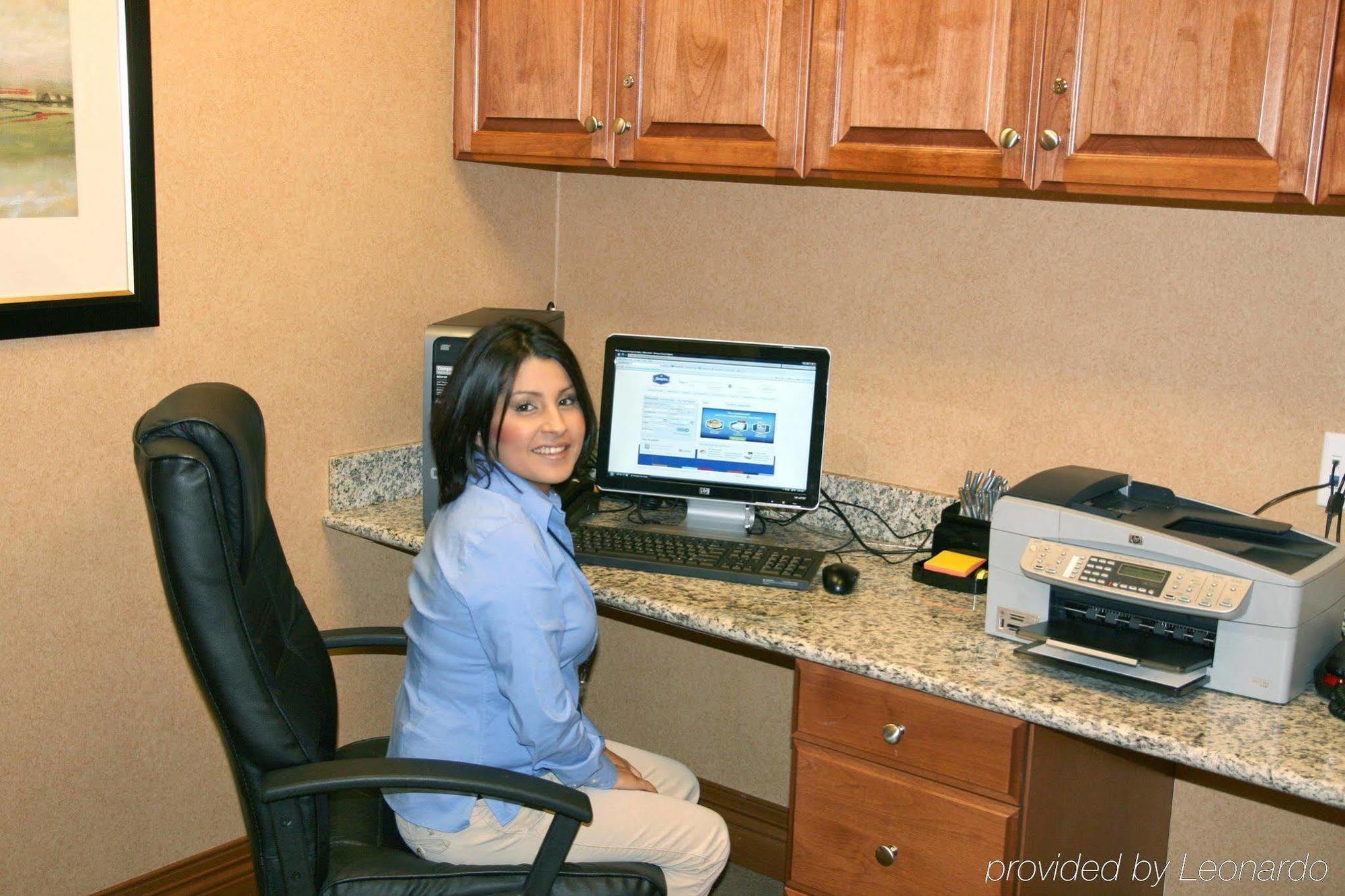 Hampton Inn And Suites Bakersfield North-Airport Létesítmények fotó